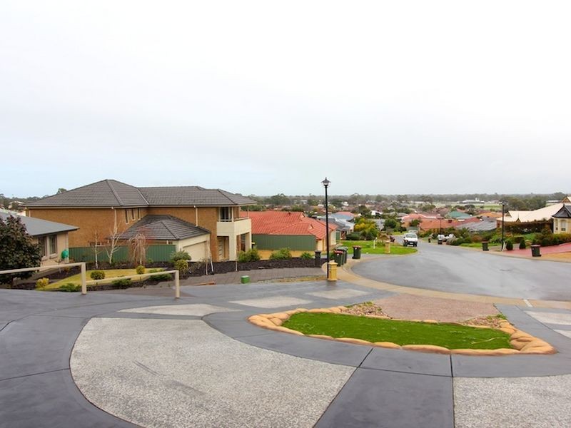 17 Selway Place, Evanston Park SA 5116