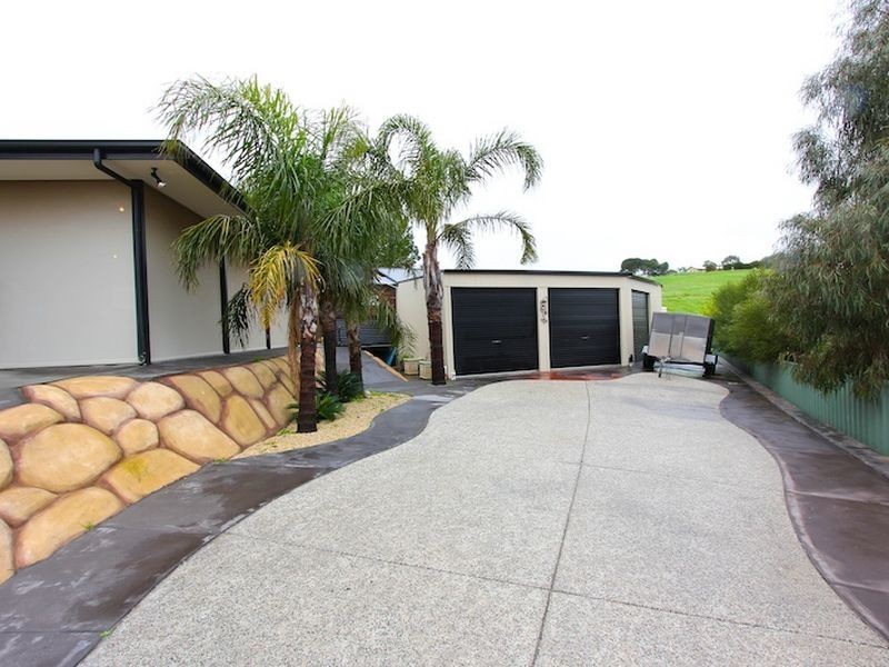 17 Selway Place, Evanston Park SA 5116