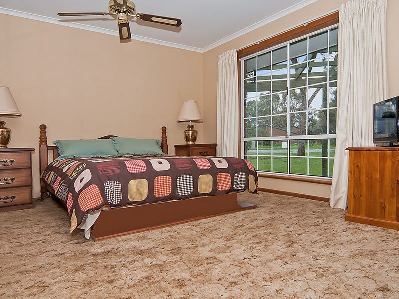 35 Farrow Road, Evanston SA 5116