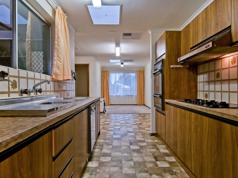 4 View Crescent, Evanston Park SA 5116