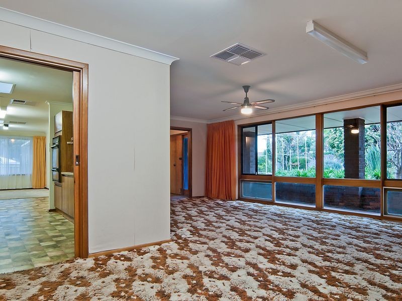 4 View Crescent, Evanston Park SA 5116