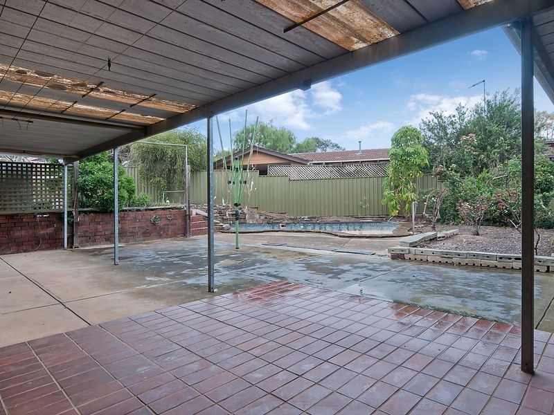 4 View Crescent, Evanston Park SA 5116