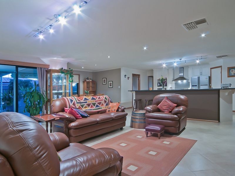 5 Witt Way, Evanston Park SA 5116