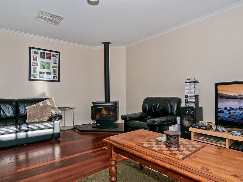 10 Toner Crescent, Evanston Park SA 5116