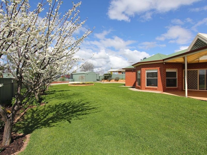 12 Kingfisher Drive, Hewett SA 5118