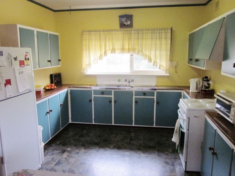 4 Swinden Street, Riverton SA 5412