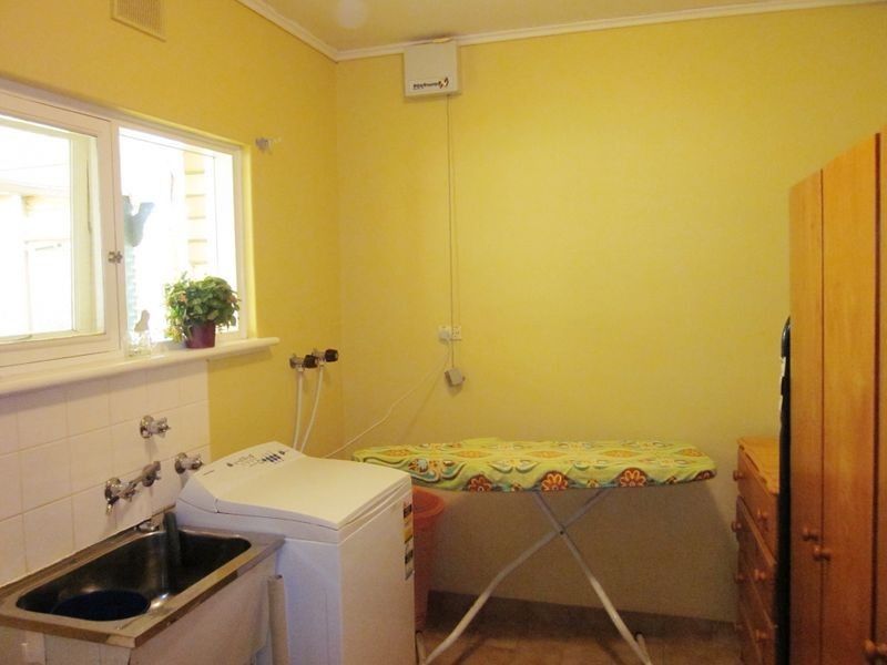 4 Swinden Street, Riverton SA 5412