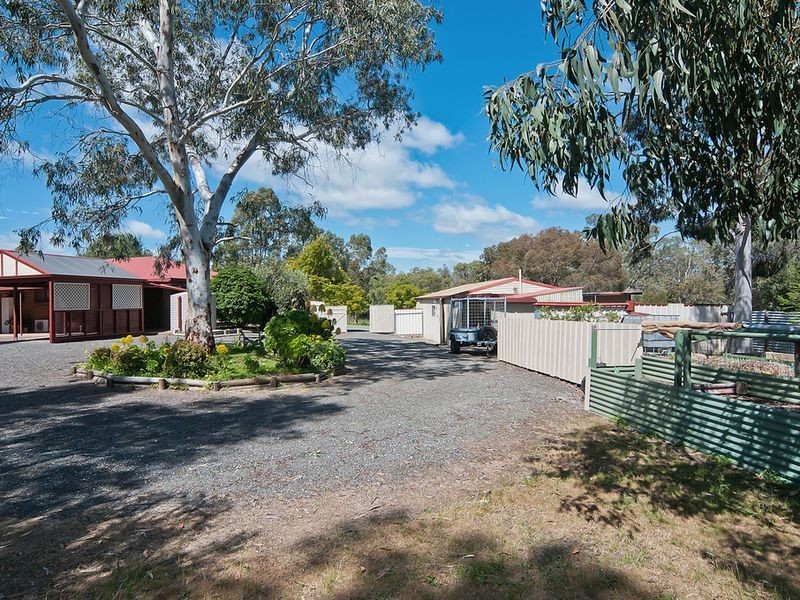 180 The Barracks, Cockatoo Valley SA 5351
