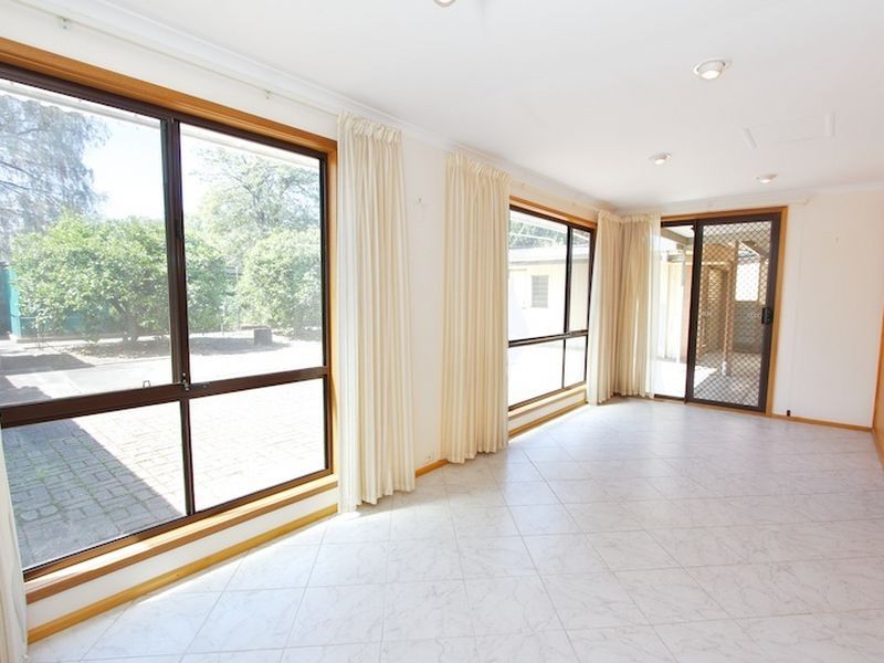 2 Parkers Court, Willaston SA 5118