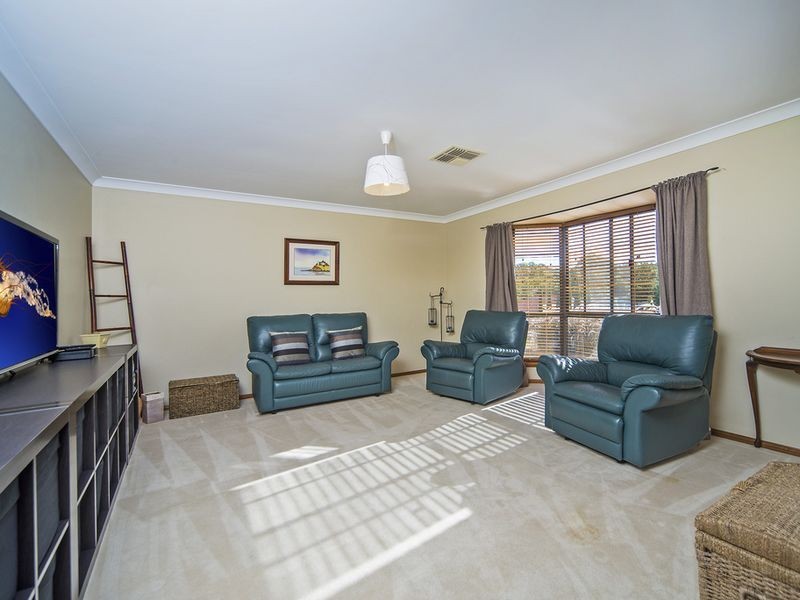 19 Gosling Court, Williamstown SA 5351
