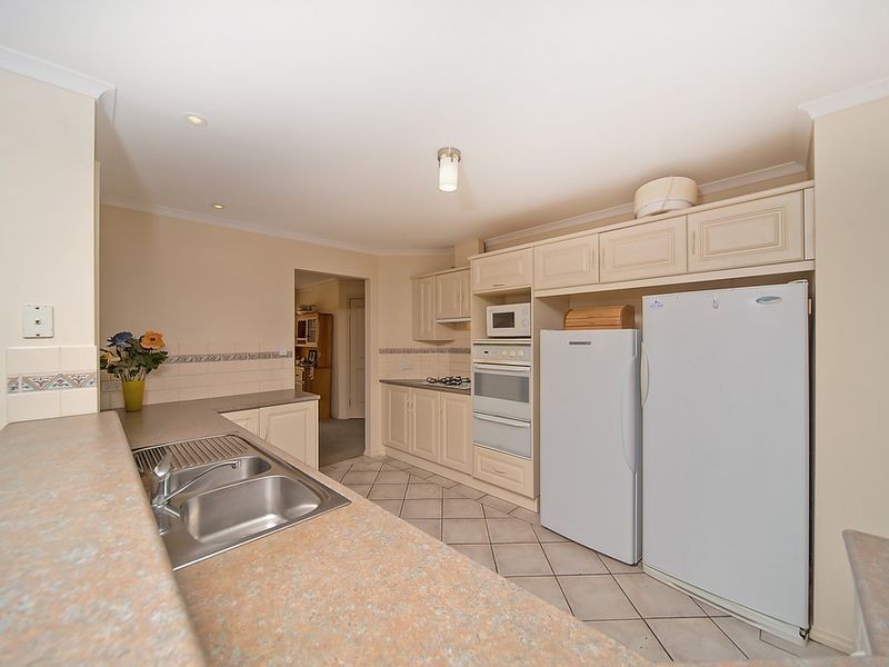 6 Angas Avenue, Evanston Park SA 5116