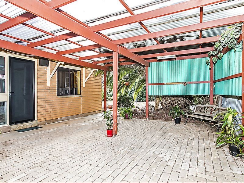 1 Chaddenwick Road, Elizabeth Vale SA 5112