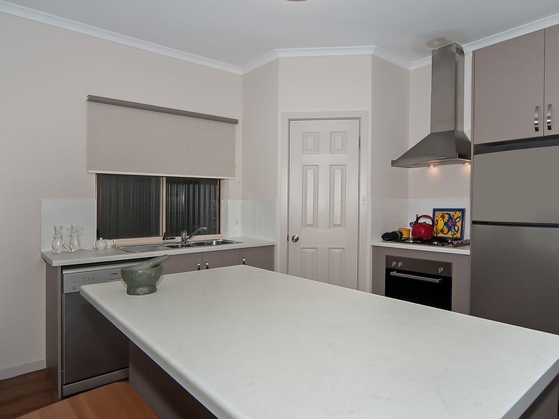 14 The Avenue, Blakeview SA 5114