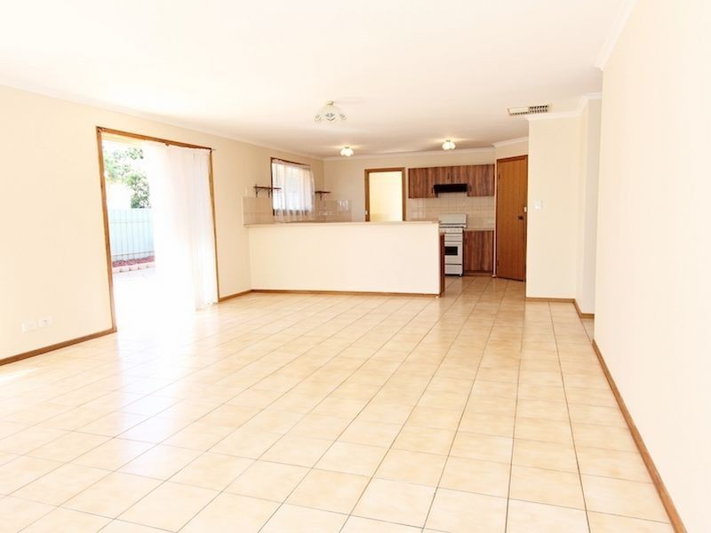 21 Houston Court, Evanston Gardens SA 5116