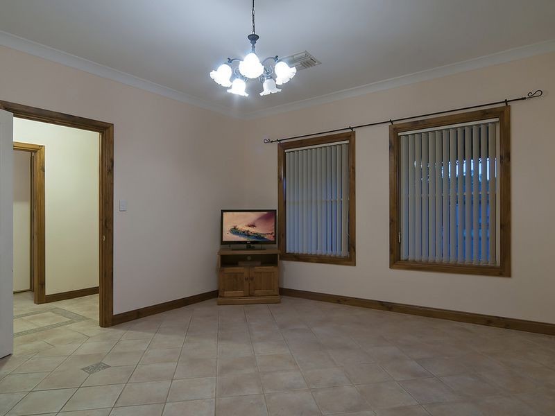 8 Ayling Street, Willaston SA 5118