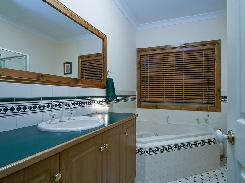 8 Ayling Street, Willaston SA 5118