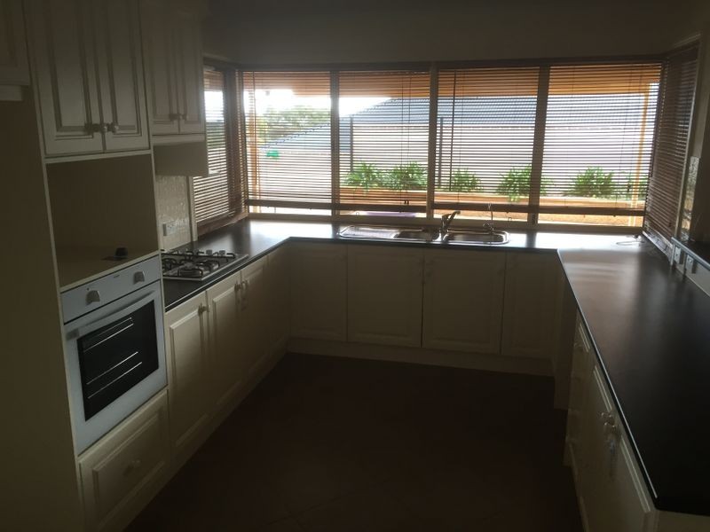 38 Thompson Circuit, Evanston Park SA 5116