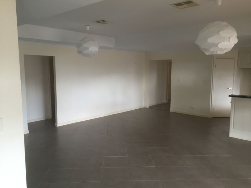 38 Thompson Circuit, Evanston Park SA 5116