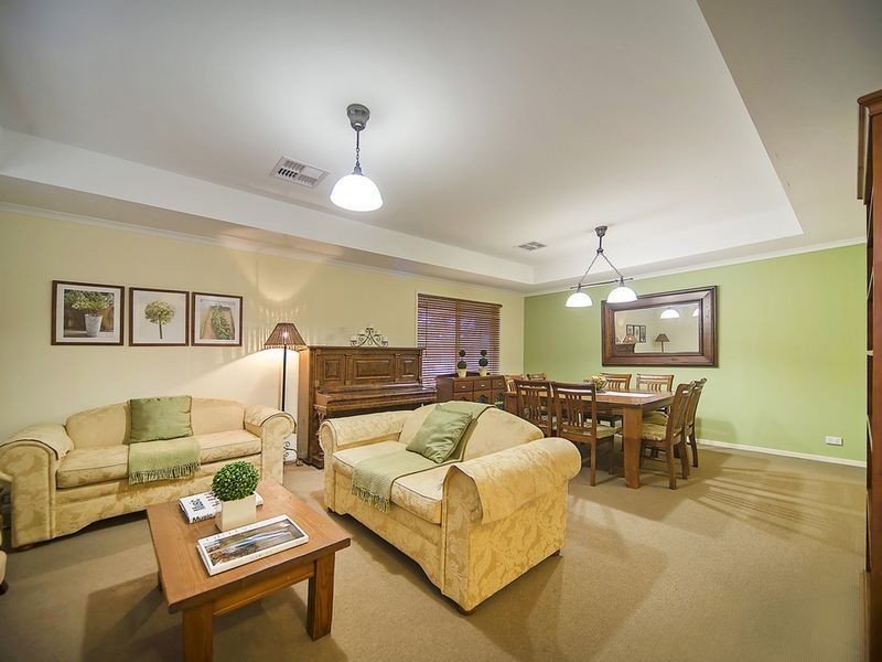 19 McGonigal Drive, Willaston SA 5118