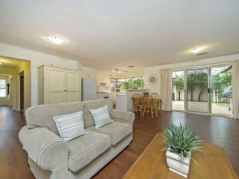 19 McGonigal Drive, Willaston SA 5118