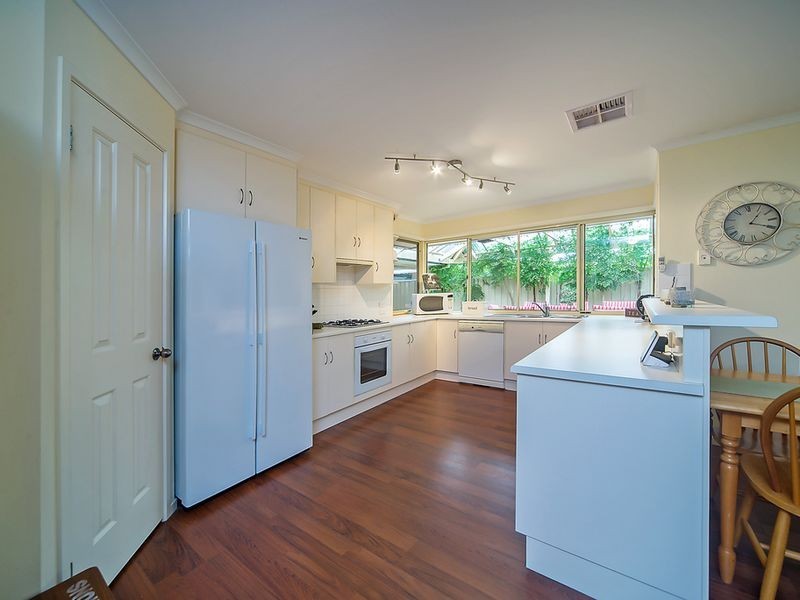 19 McGonigal Drive, Willaston SA 5118