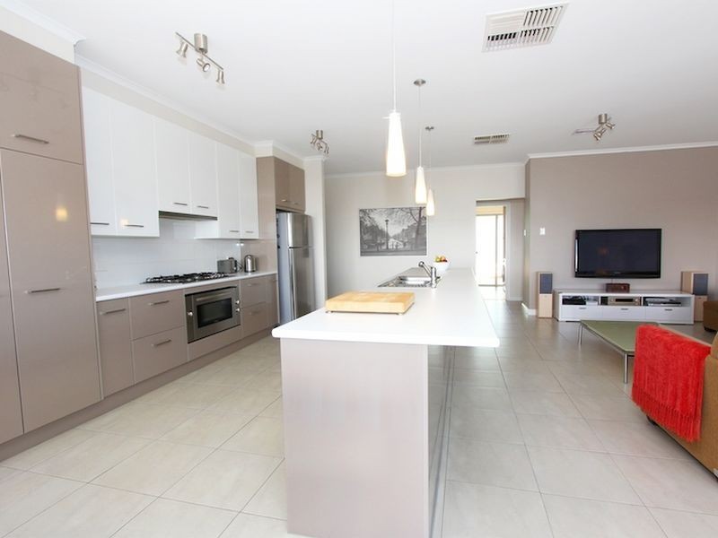 96 Kingfisher Drive, Hewett SA 5118