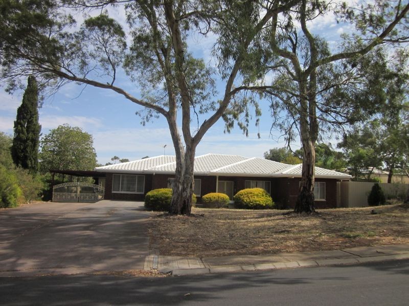 8 Peacock Ave, Gawler East SA 5118