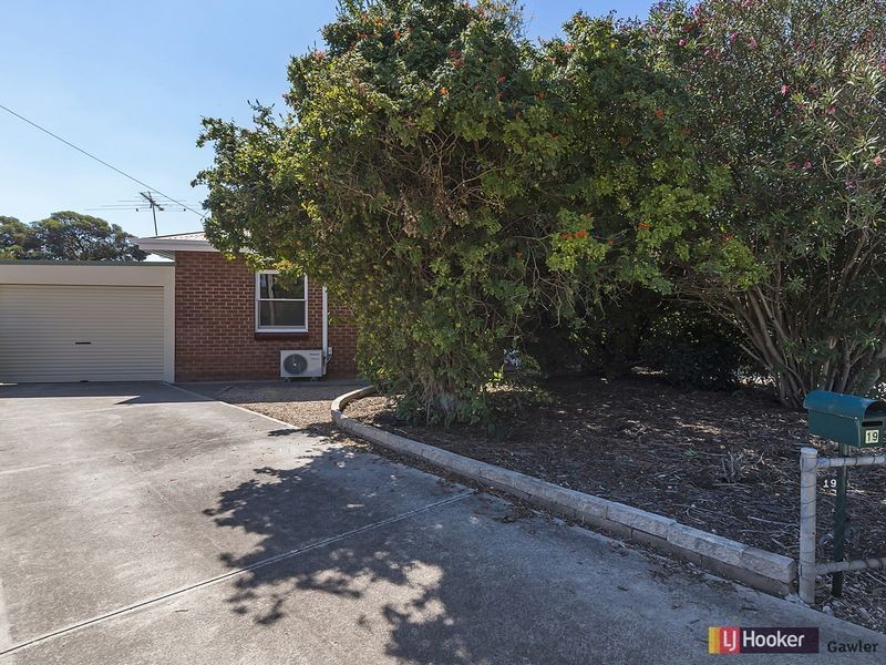 19 May Terrace, Evanston SA 5116