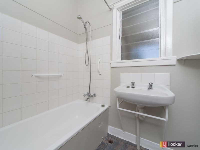 19 May Terrace, Evanston SA 5116