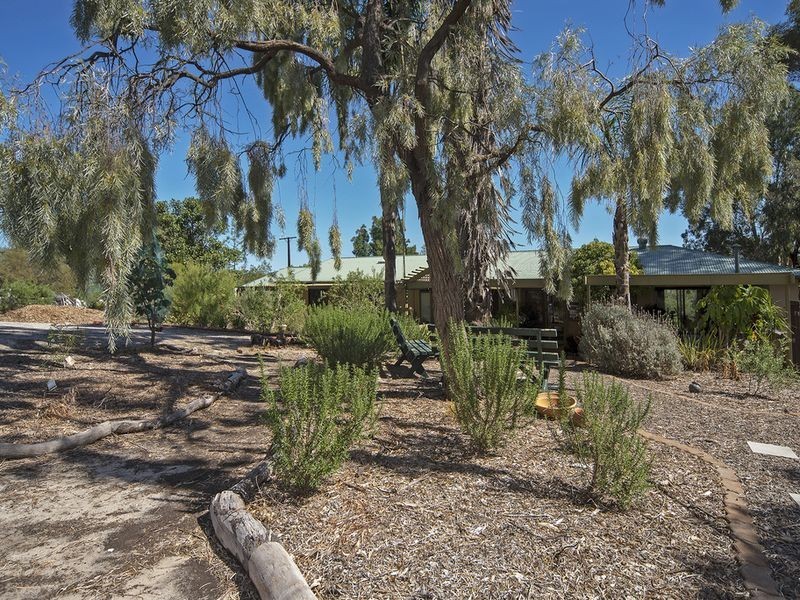 253 Williamstown Road, Cockatoo Valley SA 5351