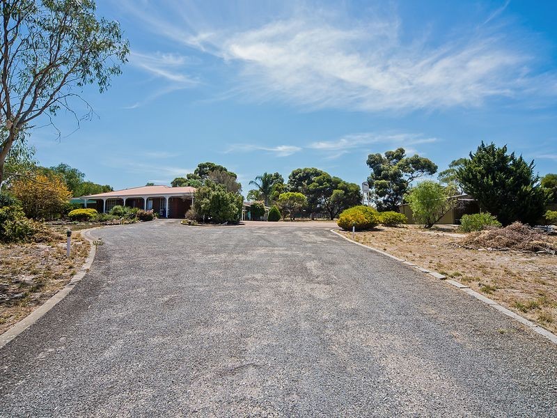 71 Davies Road, Cockatoo Valley SA 5351