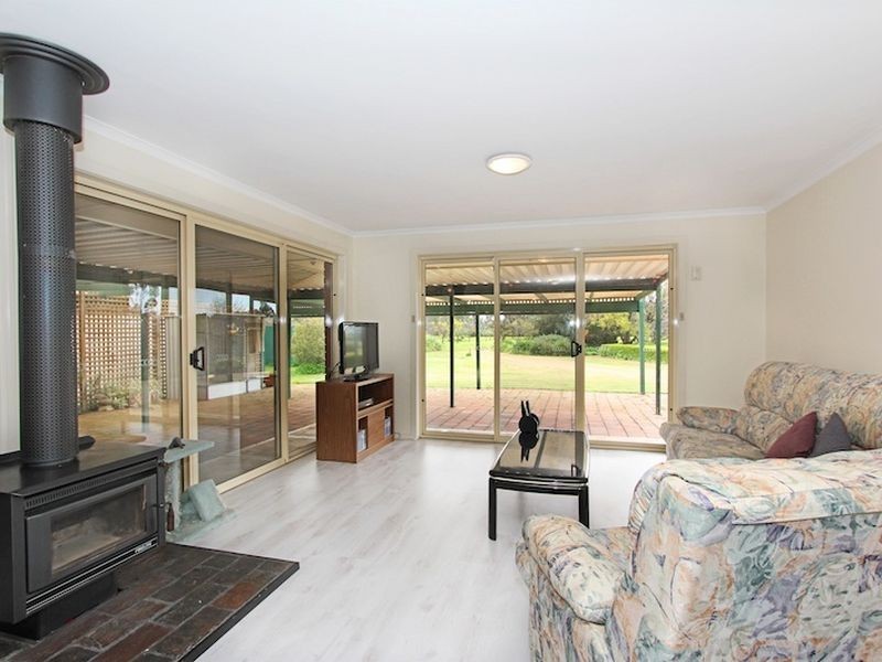 1 Geoffrey Street, Lewiston SA 5501