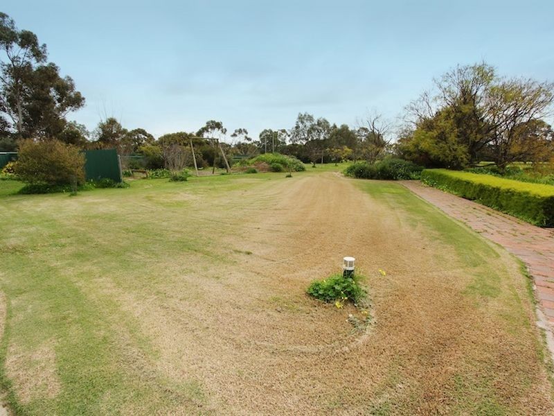 1 Geoffrey Street, Lewiston SA 5501