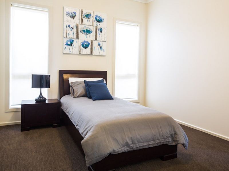 6 Issacs Way, Evanston South SA 5116