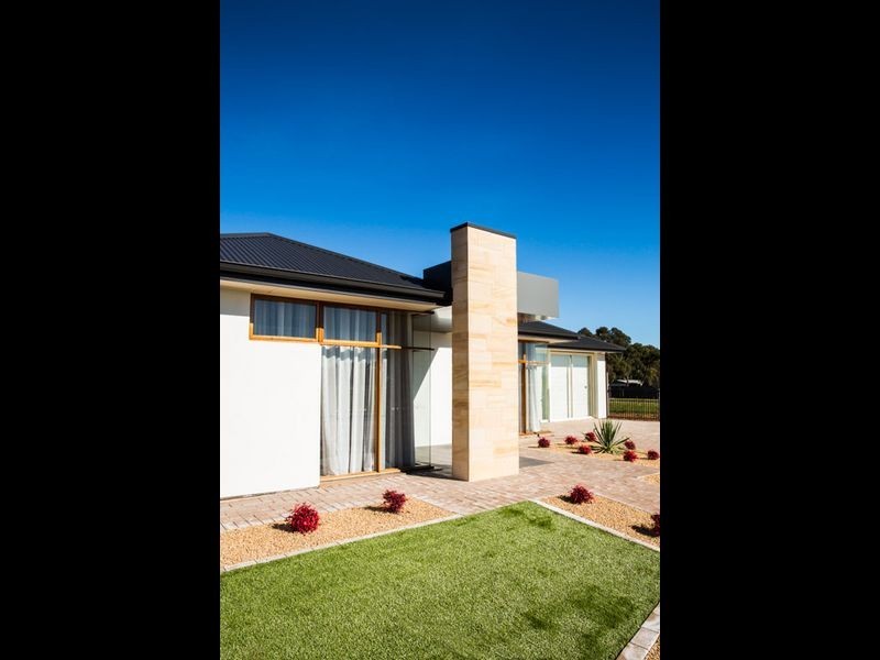6 Issacs Way, Evanston South SA 5116
