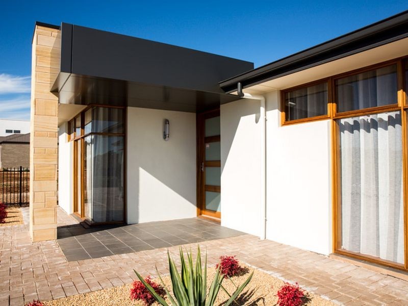 6 Issacs Way, Evanston South SA 5116
