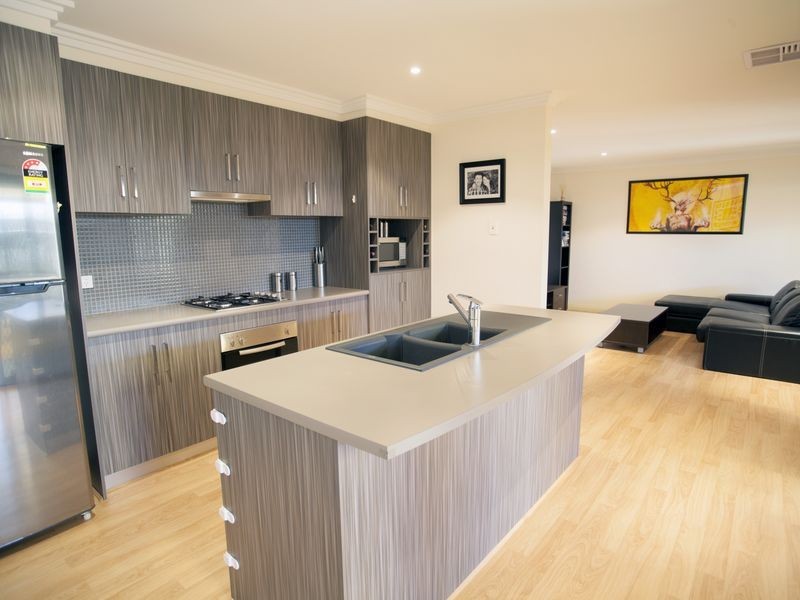 14 Lafitte Way, Andrews Farm SA 5114