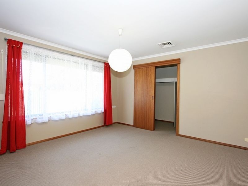 10 McDonnell Terrace, Evanston Gardens SA 5116