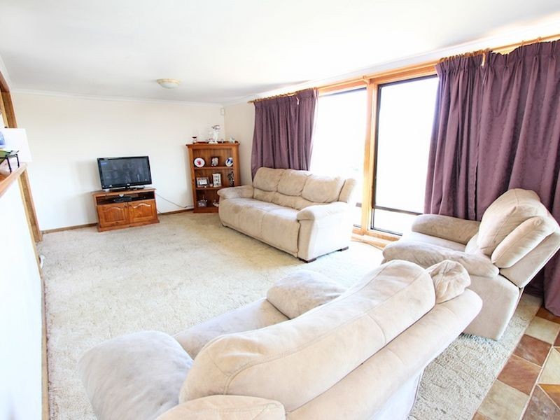 6 Darrell Street, Evanston Park SA 5116