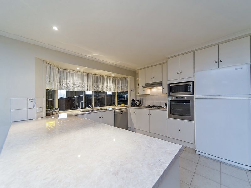 10 Smart Court, Evanston Park SA 5116