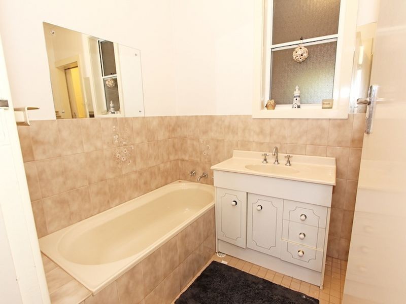 2 Sambell Court, Evanston Park SA 5116