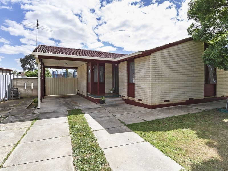 9 Koolena Street, Munno Para SA 5115