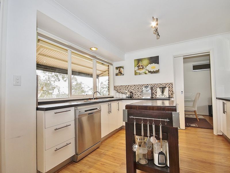 7 Whispering Wall Road, Williamstown SA 5351