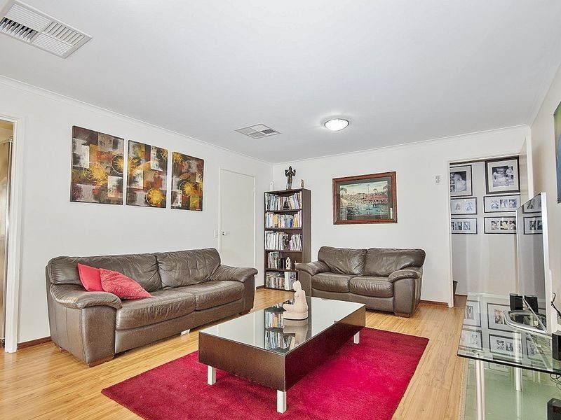 7 Whispering Wall Road, Williamstown SA 5351