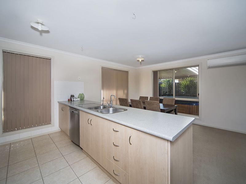 10 Almond Circuit, Munno Para West SA 5115