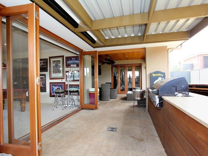 2 Finnis Street, Blakeview SA 5114