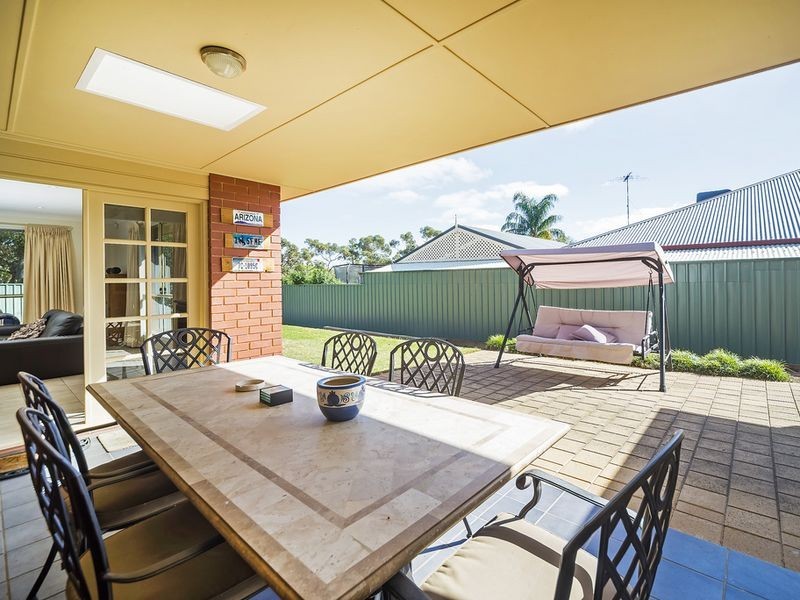 14 Coleman Parade, Evanston Park SA 5116