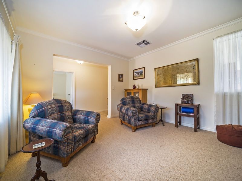 14 Coleman Parade, Evanston Park SA 5116