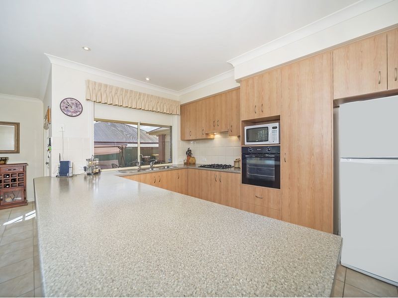 14 Coleman Parade, Evanston Park SA 5116