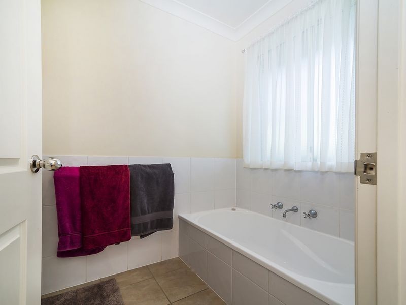 14 Coleman Parade, Evanston Park SA 5116